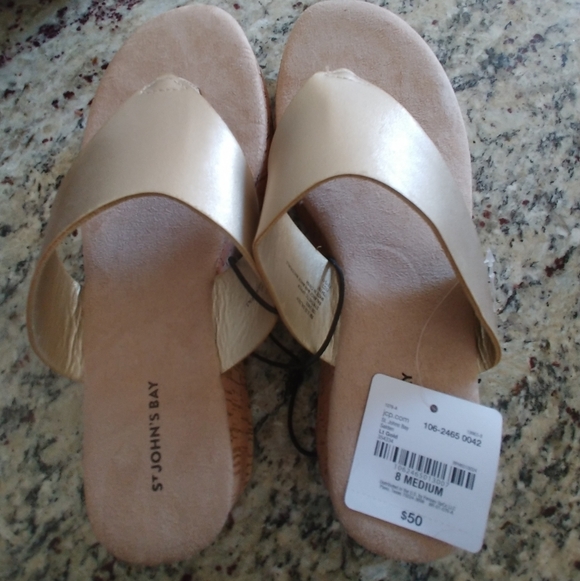 St. John's Bay Nude/Tan Wedge Thong Sandals Size 8 - Picture 2 of 7